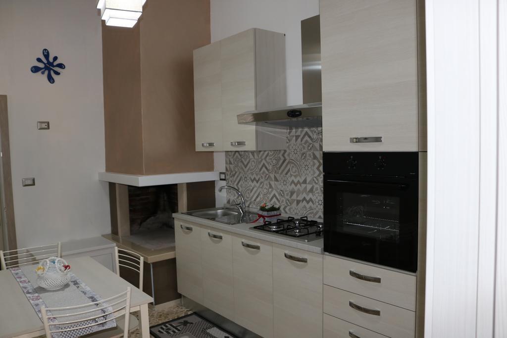 Via Bellini 57 Villa Aradeo ภายนอก รูปภาพ